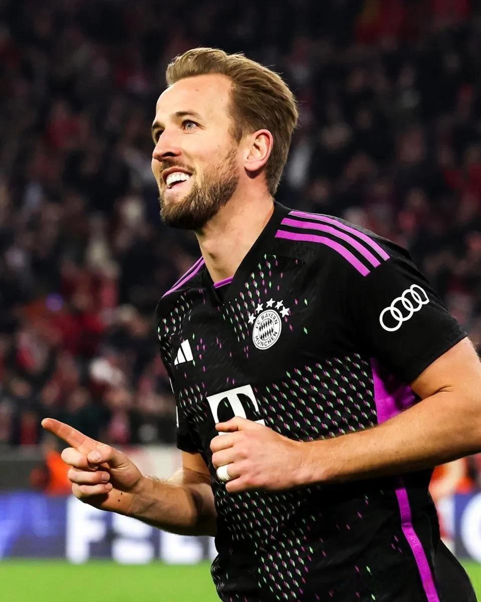 哈兰德迎来七赛季出色发挥，雄鹿观众热烈欢呼！的简单介绍